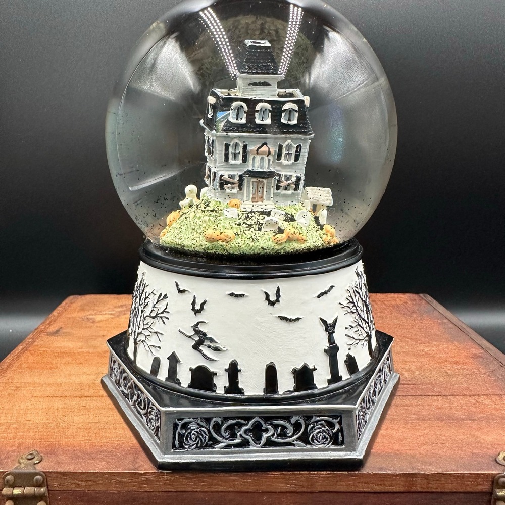 Haunted Village Lighted Waterglobe Lenox Snow Globe Haunted Mansion Halloween